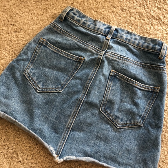 Denim skirt - Picture 2 of 3